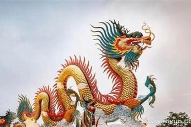 梦见龙缠腰越缠越紧的预兆