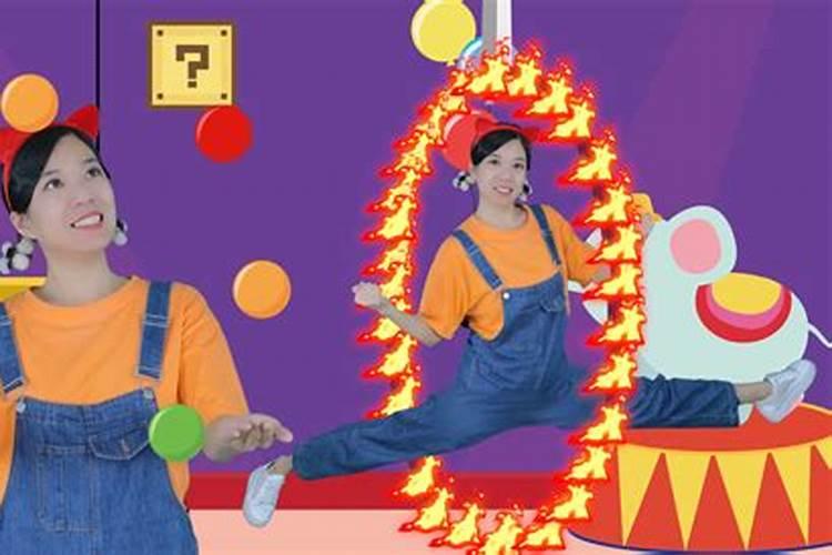 梦见陌生人进入家中吃饭