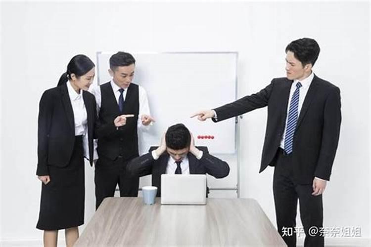 79年羊女和85年牛男能结婚吗？父母绝对不同意 。说是属相相克。 真的有...