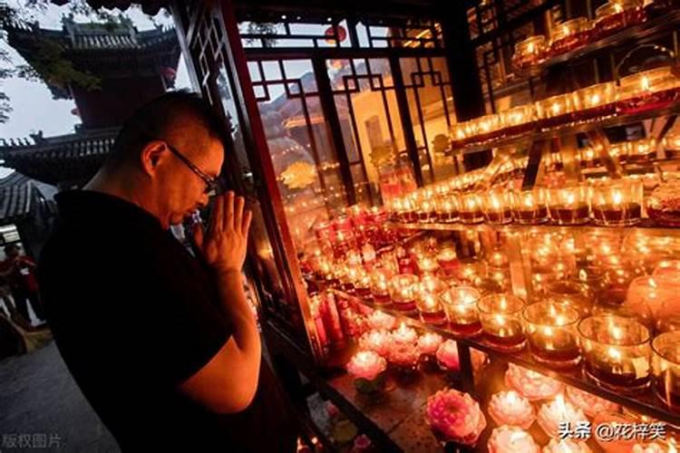 豫东南周口一带清明节扫墓有什么习俗？第一年新坟扫墓需要那些东西？