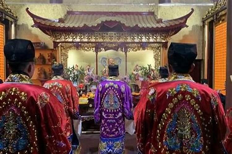 八字合四个字是什么婚 八字合婚首先合两人婚姻运势？