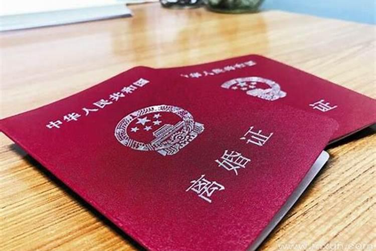 看香和看八字哪个比较准？
