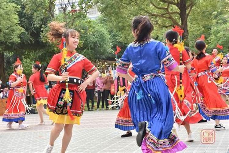 未婚女性梦见大蛇是什么意思？