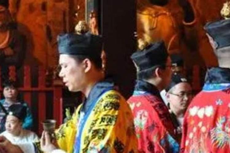 属鸡四月份运势2025年