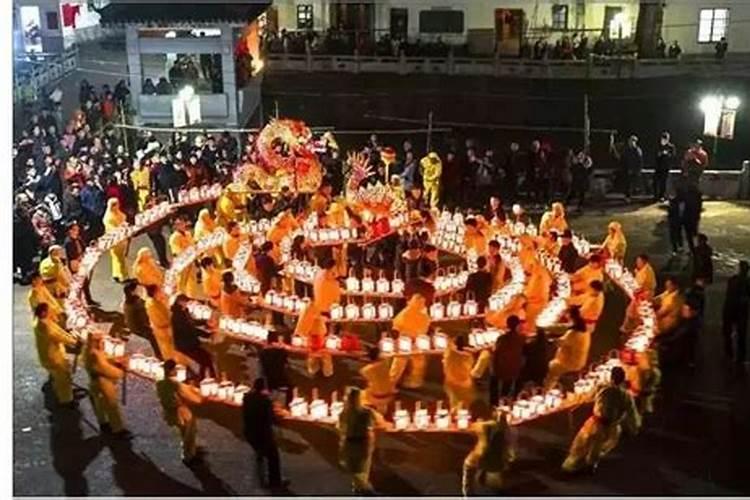 处女男爱上一个人会怎么样 处女男爱上一个人的表现是什么