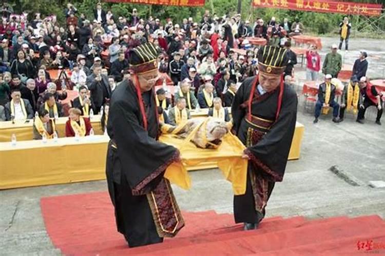 属狗太岁是的年份 属狗太岁的守护神？