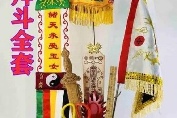 梦到和自己喜欢的人牵手是啥预兆哦？、
