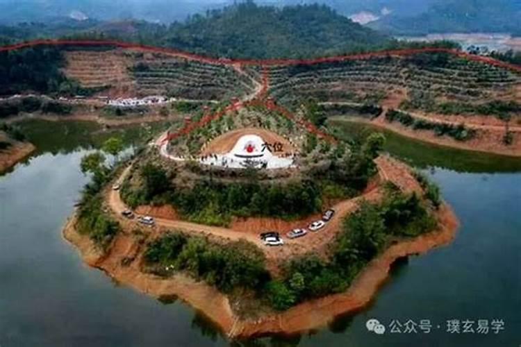 风水学解析：一座坟能管几代人？