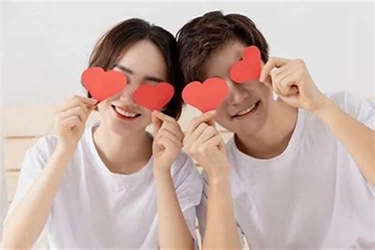 梦回过往：解析分手后梦见前女友的心理之谜