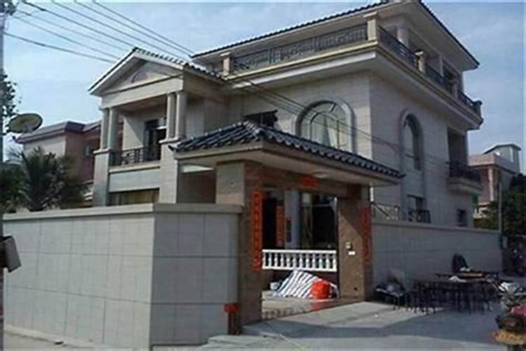 农村自建房讲究尺寸吗？——风水学视角下的深度解析