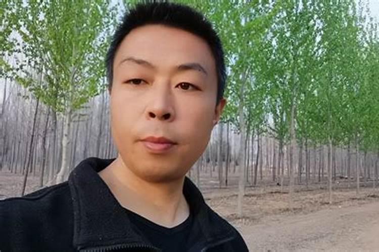 梦到上坟找不到坟头：解析梦境中的迷失与寻找