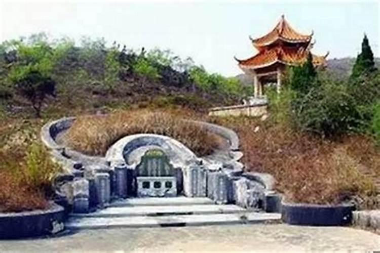 坟地埋什么旺风水,什么东西最好