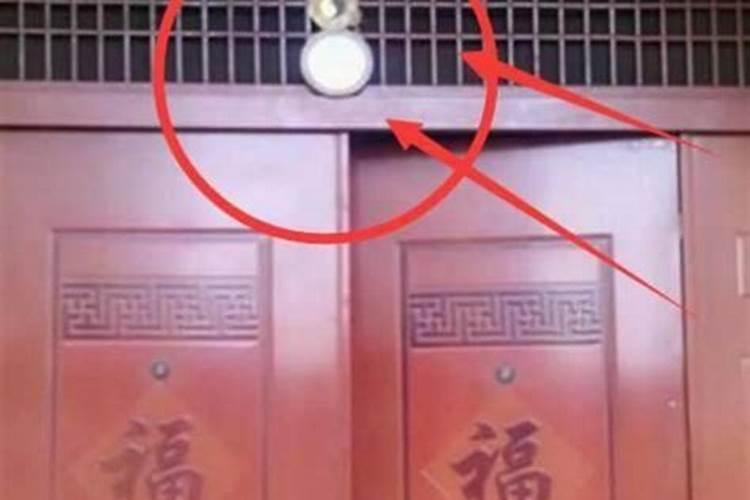 门前有高压线,门头能不能挂镜子？
