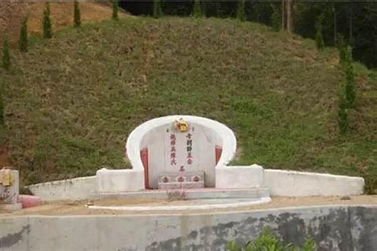 风水大师教你如何看坟墓方位？