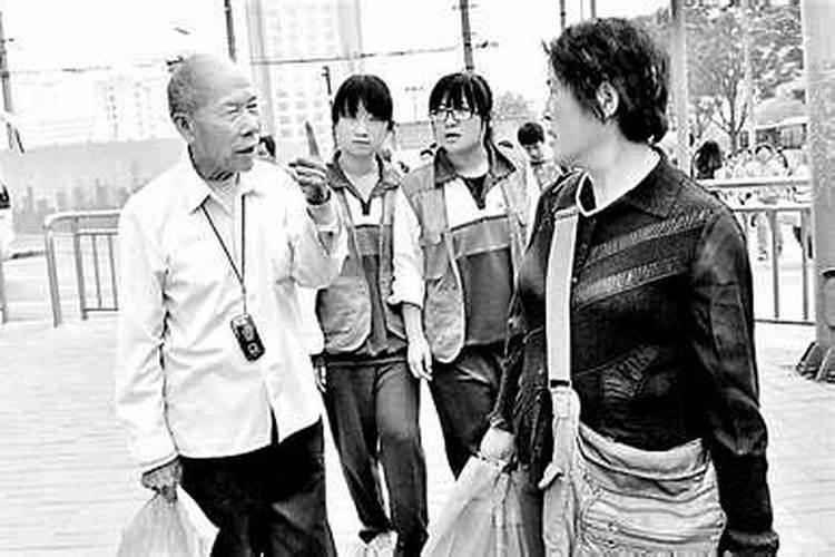 老年人去世,儿子要指路,怎么指啊？