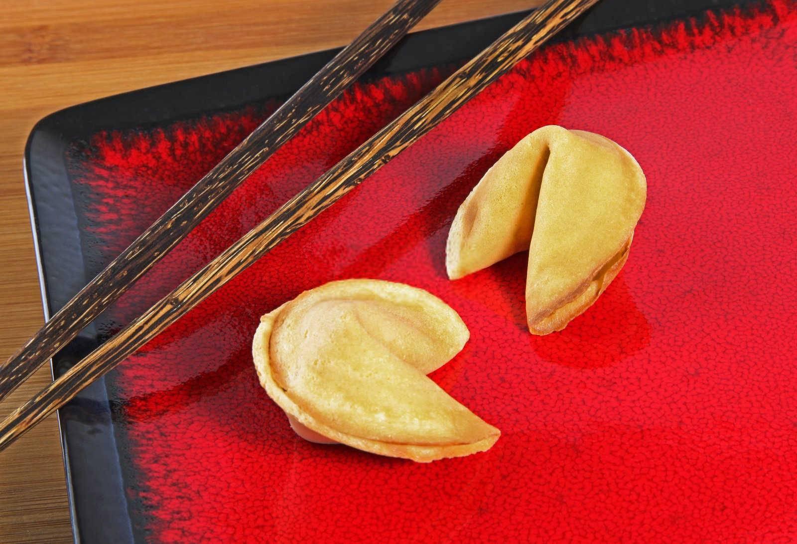 探秘阴宅风水：墓地选址与布局的奥秘