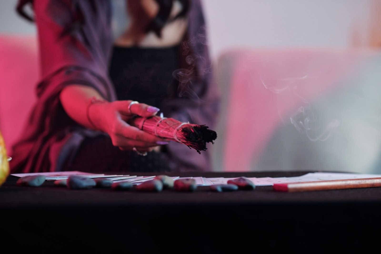 祖坟风水与子女兴衰：一门古老智慧的现代解读