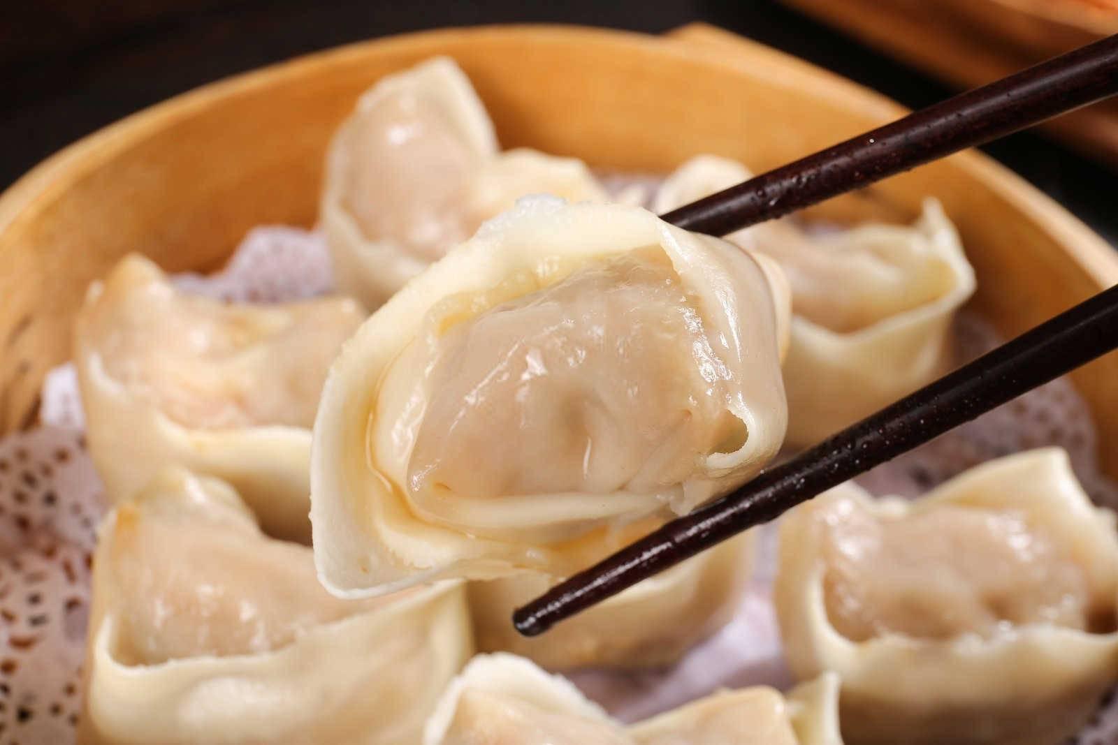揭秘商铺成功之道：如何通过店铺风水吸引财运与顾客？