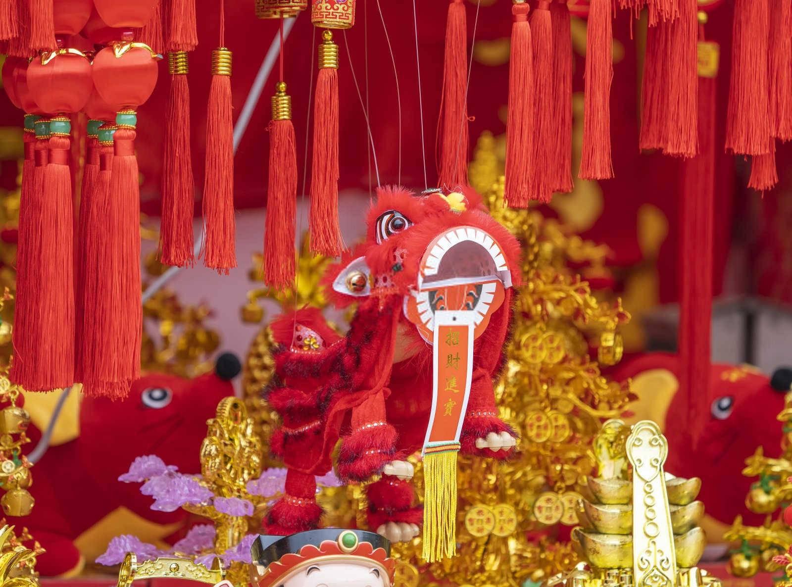 属猴的人今天的幸运色穿搭指南：如何用色彩提升你的运势？